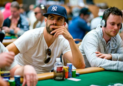 Gerardas Pique varžosi su geriausiais net pokeryje